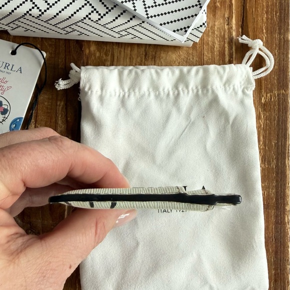 Furla x Hello Kitty card case wallet - Picture 8 of 10